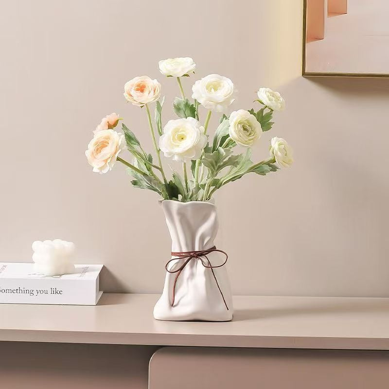 Resin Vase for Living Room and Dining Table, Flower Arrangement Decorative Piece with Elegant Style