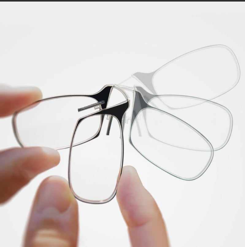Nose clip presbyopic glasses keychain ultra lightweight carrying elderly glasses wallet glasses reading glasses