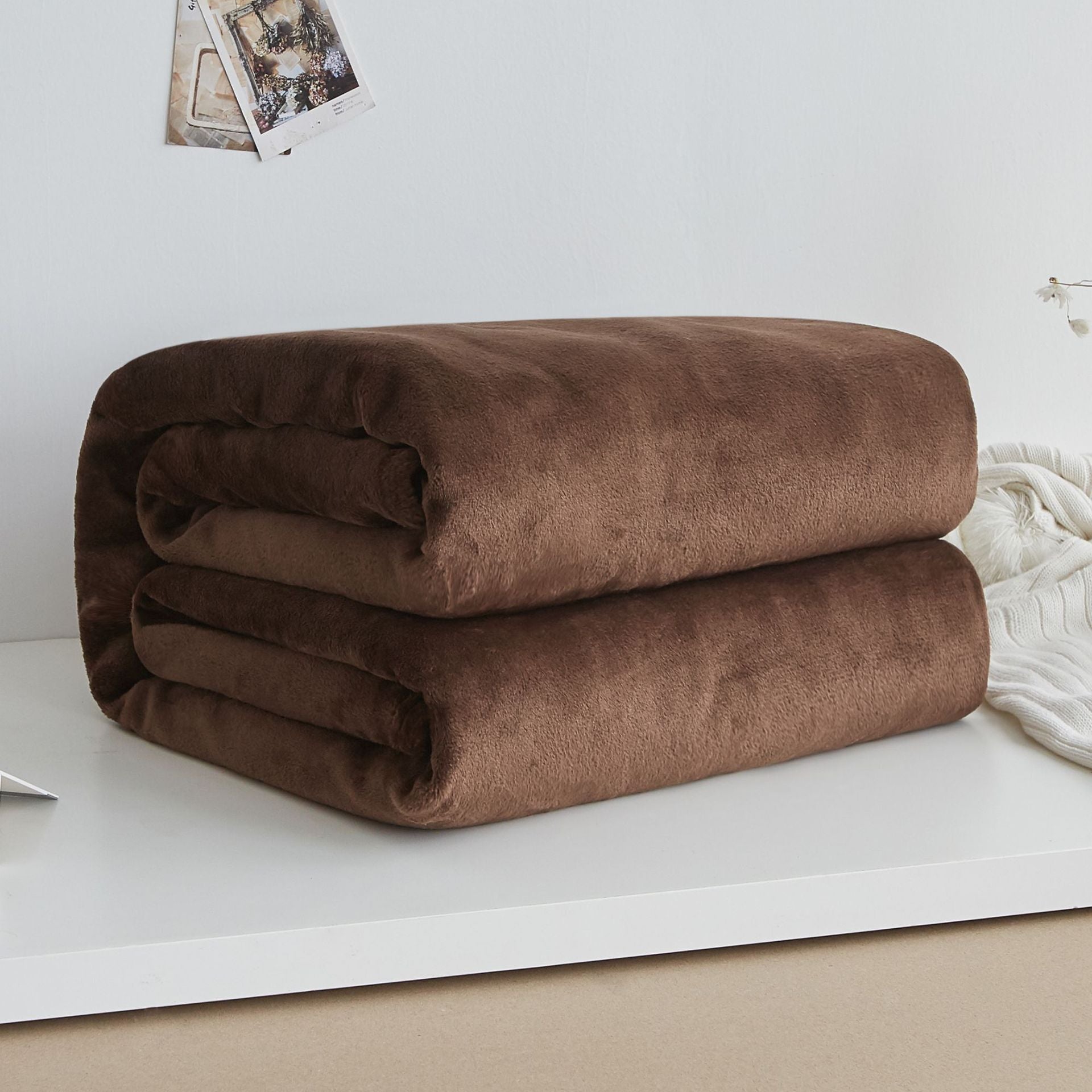 Thick blanket, solid color blanket, single-layer nap, coral fleece blanket, winter flannel blanket
