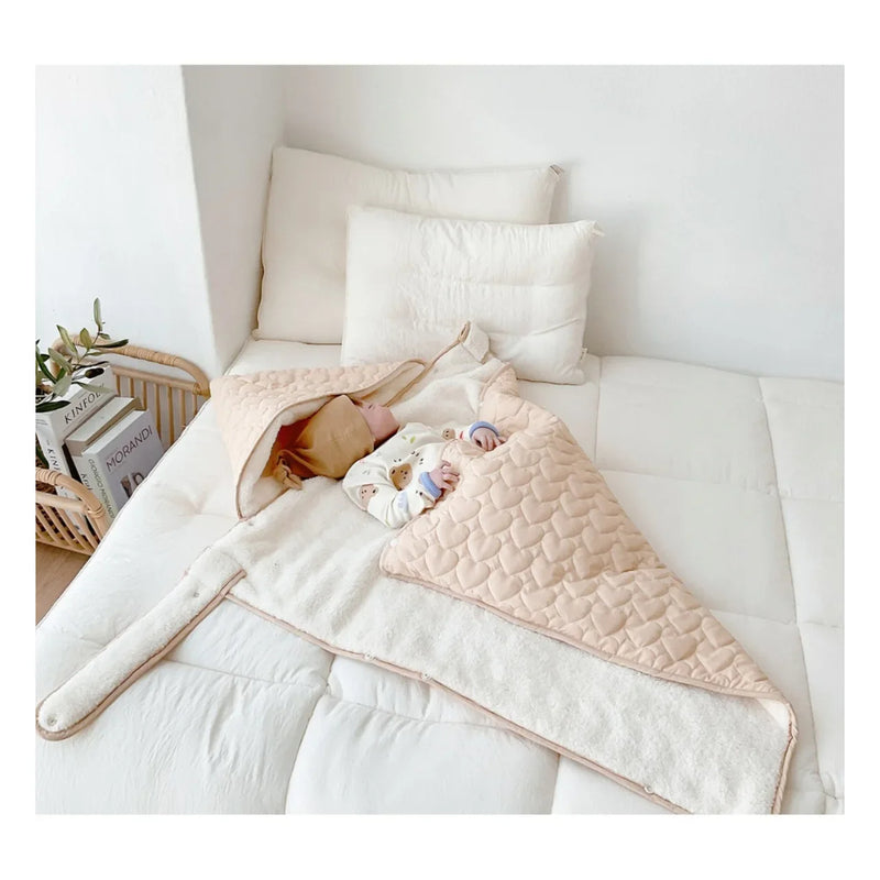 Winter Stroller Blanket Fleece Warm Baby Blanket Newborn Swaddle Infant Accessory Quilted Windproof Cloak Strap Wrap Quilt Cover