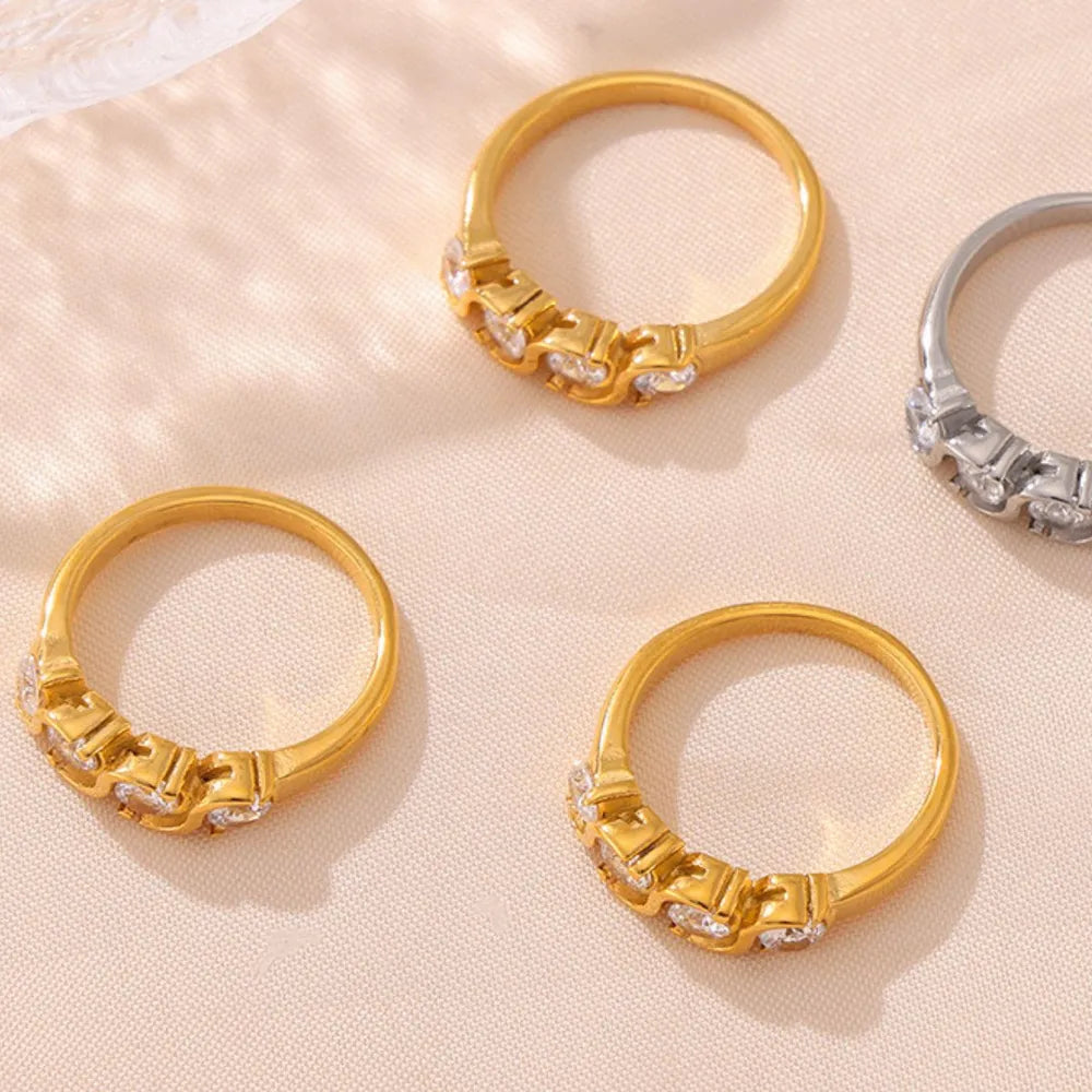 Real gold color preservation cold palace style stainless steel jewelry for women