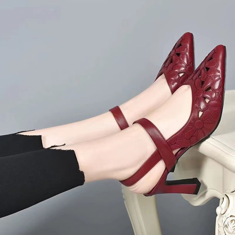 High heeled sandals with pointed hollow high heels for women